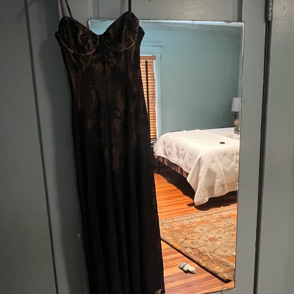 Norma Kamali Black Lace Dress with Underwire - NEVER WORN - MEDIUM - Picture 4 of 4